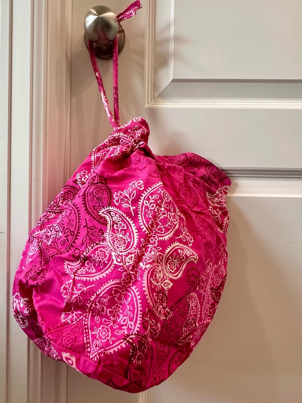 Vera Bradley Pink Paisley Drawstring Travel Tote